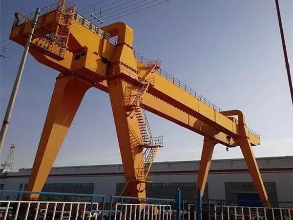 龍門式起重機